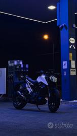 Moto duke 390 KTM 2022