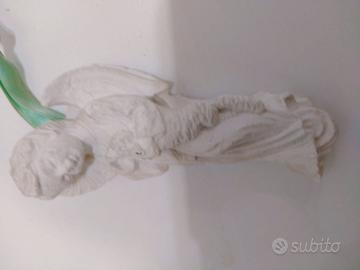 Angelo in gesso del secolo scorso
