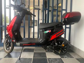 Scooter elettrico ufo Vendita in Moto e scooter