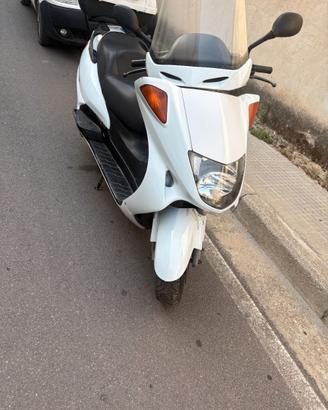 Scooter Honda foresight 250