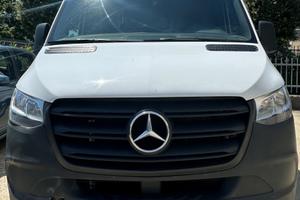Mercedes Sprinter 311 2.0 CDI F 37/33 RWD H2