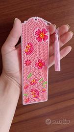 segnalibro rosa con i fiori 