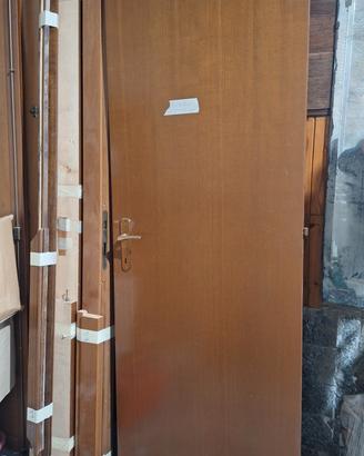 Porta in legno