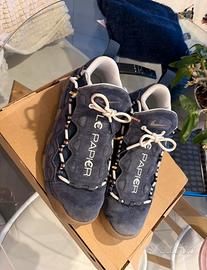 Nike air more money QS