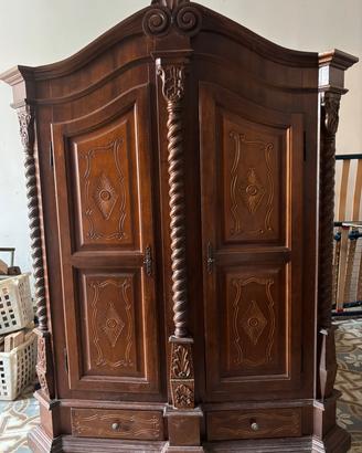 Armadio in legno