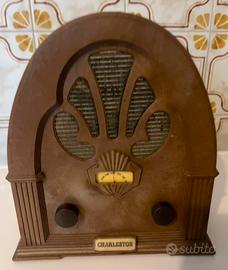 Radio Charleston modello vintage
