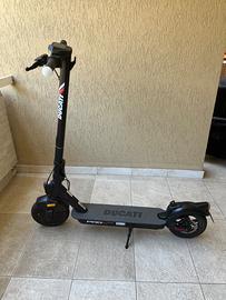 Monopattino Ducati pro II Plus