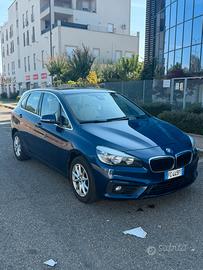 Bmw 216d full optional