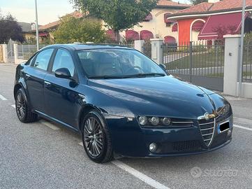 Alfa Romeo 159