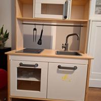 Cucina ikea in legno per bambini