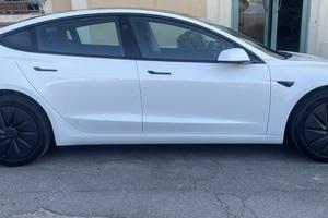 Tesla model 3 standard giugno 26