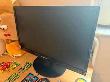 Tv Samsung 22 pollici senza telecomando