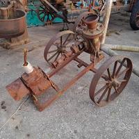 Pompa Acqua Carrellata Antica Per Trattore