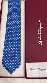 Cravatta Salvatore Ferragamo NUOVA