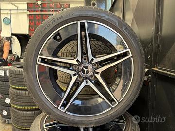 Cerchi originali Mercedes raggio 18 con gomme