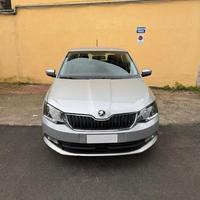 Skoda Fabia 1.0 TSI Color Argento