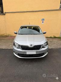 Skoda Fabia 1.0 TSI Color Argento