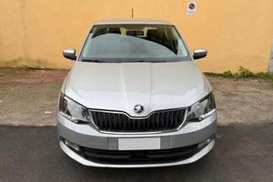 Skoda Fabia 1.0 TSI Color Argento