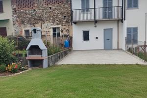 Casa propria rustico baita indipendente con giardi