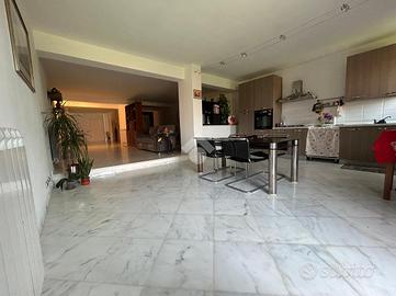 CASA SEMINDIPENDENTE A SARZANA