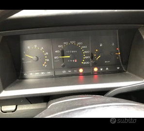 Auto d'epoca Seat Ibiza del 1988 con soli 78000km