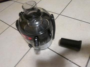 Estrattore :spreme  frutta e verdura