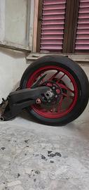 Forcellone e cerchio Ducati Panigale