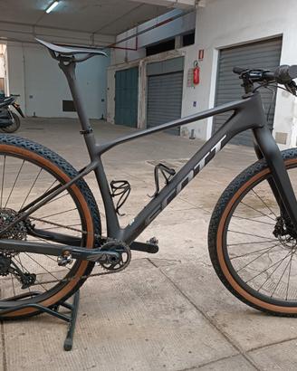 solo 7,68kg ! bicicletta Scott Gravel taglia L 