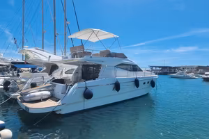 azimut yacht 43 fly
