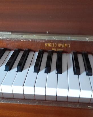 pianoforte  Barratt&Robinson 