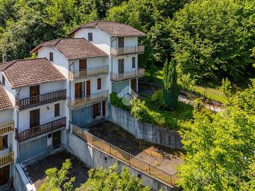 3 LOCALI A VILLA MINOZZO