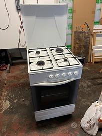 Fornelli cucina Indesit