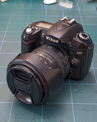 Nikon D90 + Nikon AF-S DX 16-85 F3.5-5.6 G ED VR