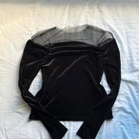 Top velluto nero elegante con tulle trasparente