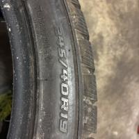 245/40-19 pneumatici invernali