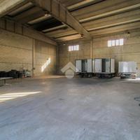 CAPANNONE A PIOLTELLO