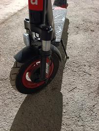 monopattino elettrico Aprilia 