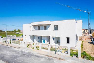 Villetta a schiera di 110 m² con 5 locali e box au