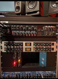 Behringer ultragain pro mic 2200