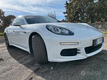 Panamera 300cv 