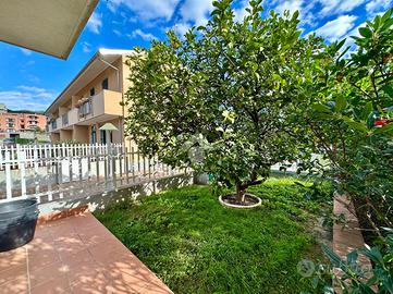 VILLA A SCHIERA A SPOTORNO