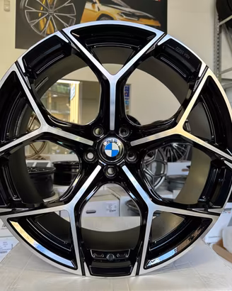 Cerchi Bmw raggio 18 NUOVI cod.87341