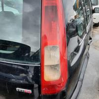 FORD FUSION 2006 - STOP POSTERIORE DESTRO