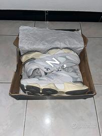 New Balance 9060 taglia 44 Uomo
