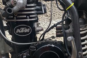 Smembro motore ktm lc4