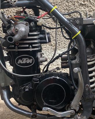 Smembro motore ktm lc4