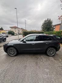 Porsche Macan (iva detraibile)
