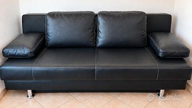 Divano nero trasformabile con contenitore