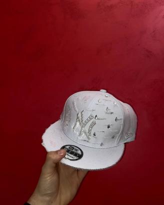 Cappello New Era NY bianco custom
