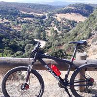 Mountain bike rockrider 520